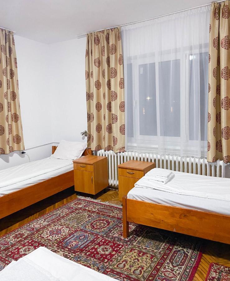 Casa Zana Buna Gherla Zewnętrze zdjęcie