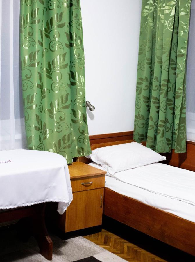 Casa Zana Buna Gherla Zewnętrze zdjęcie