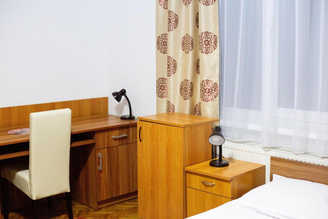 Casa Zana Buna Gherla Zewnętrze zdjęcie